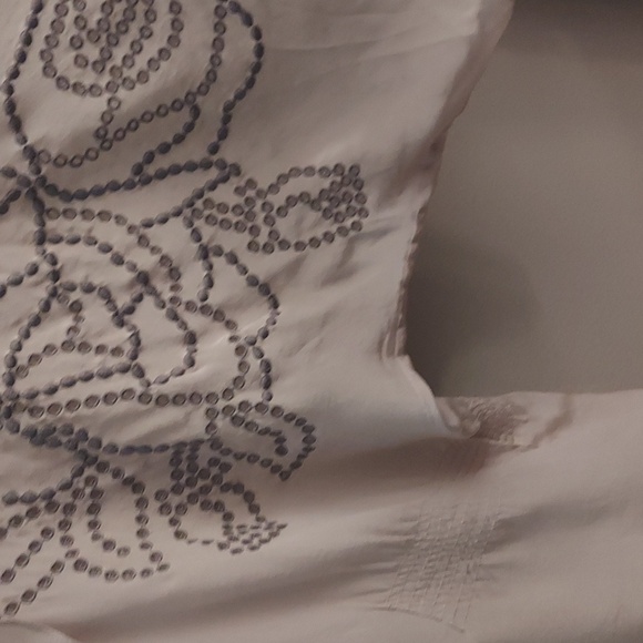 BARASCHI Silk Cream And Gray Dolman Sleeve Embroidered Eyelet Top - Picture 8 of 11